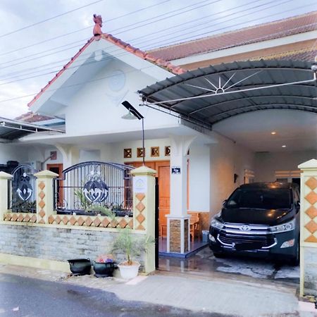 Twentynine Homestay Banyuwangi  Exterior foto